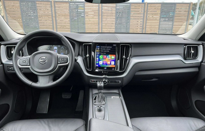 Volvo XC 60 cena 139900 przebieg: 102076, rok produkcji 2019 z Przecław małe 742